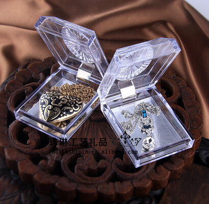 Delicate Durable Acrylic Jewelry Display Case Recycyled With Cast Acrylic